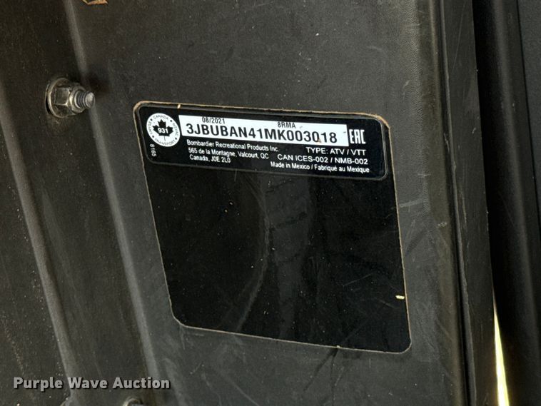 image for item ET6463 2021 Can-am Defender Max utility vehicle