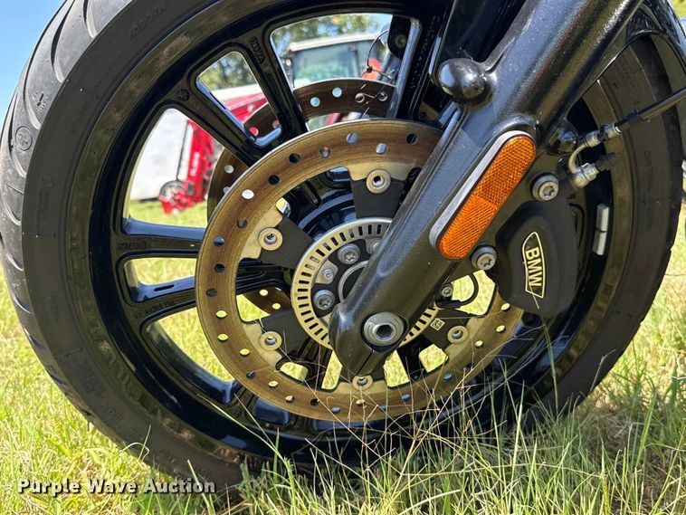 image for item ET6465 2023 BMW R18 motorcycle