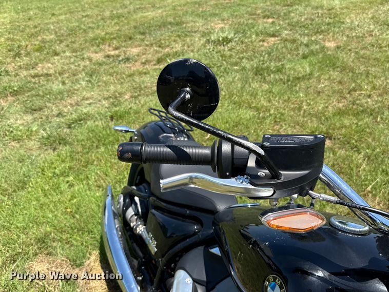 image for item ET6465 2023 BMW R18 motorcycle