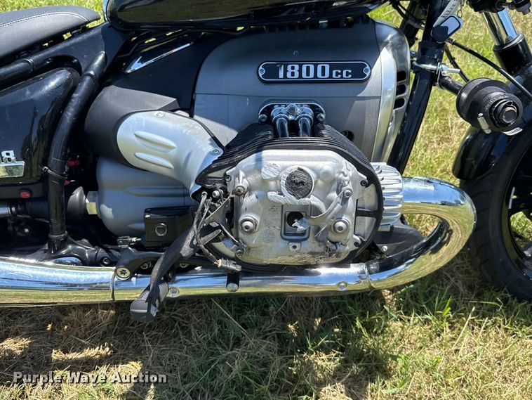 image for item ET6465 2023 BMW R18 motorcycle