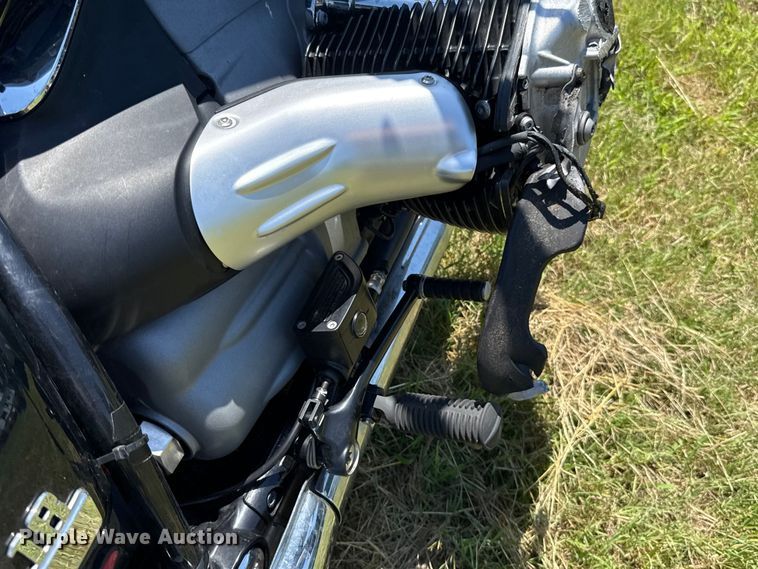 image for item ET6465 2023 BMW R18 motorcycle