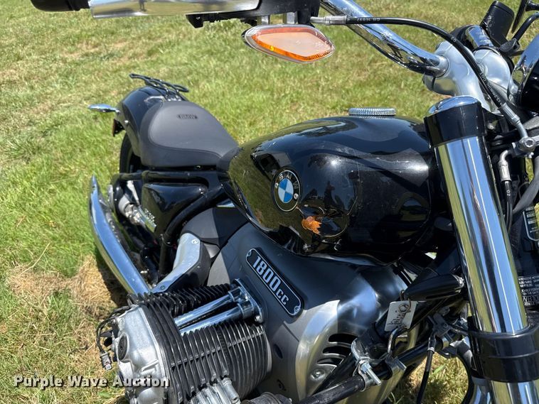 image for item ET6465 2023 BMW R18 motorcycle
