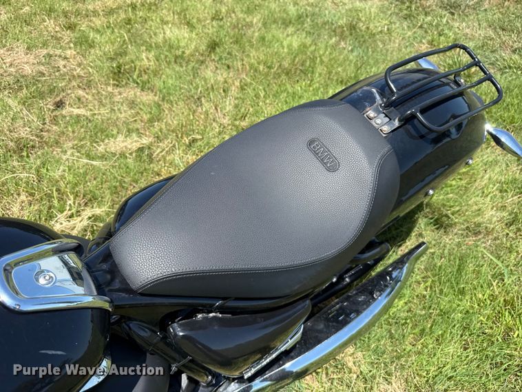 image for item ET6465 2023 BMW R18 motorcycle