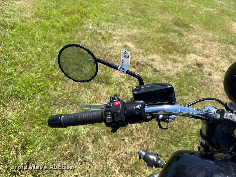 image for item ET6465 2023 BMW R18 motorcycle