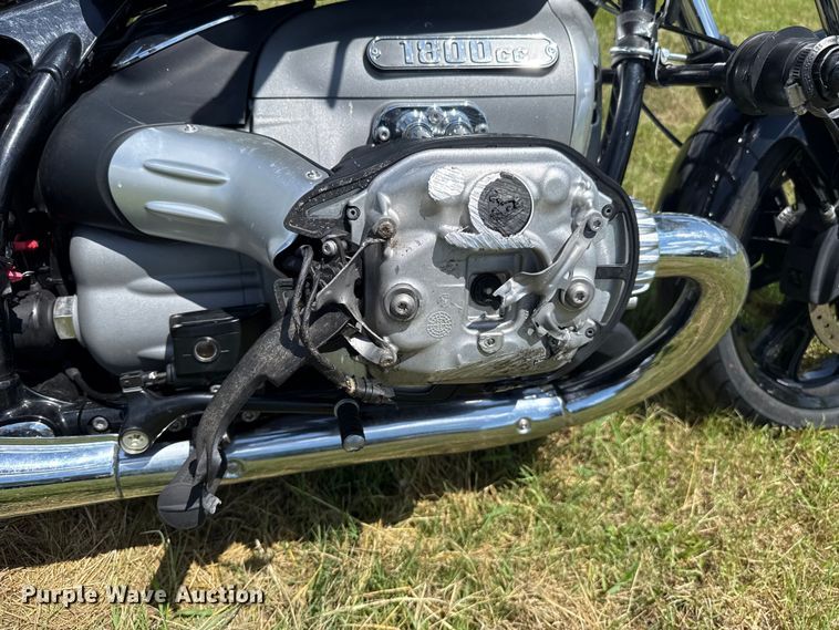 image for item ET6465 2023 BMW R18 motorcycle