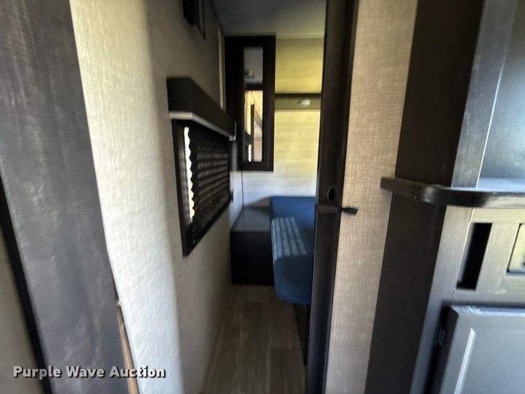 image for item ET6470 2022 Jayco 267BHS camper