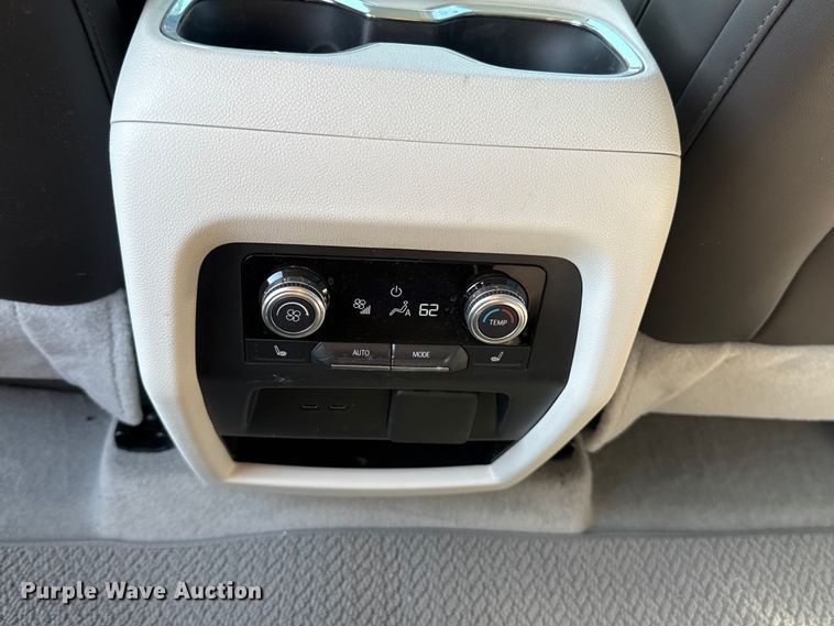 image for item ET6473 2026 GMC Acadia SUV