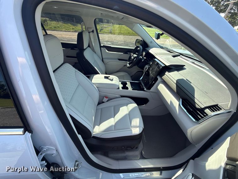 image for item ET6473 2026 GMC Acadia SUV