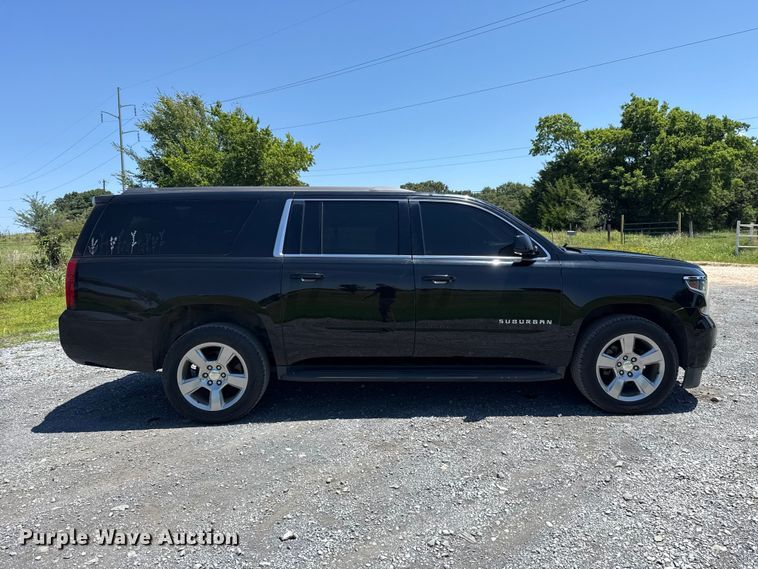 image for item ET6476 2018 Chevrolet Suburban SUV
