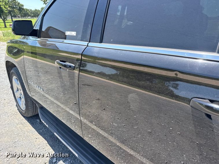 image for item ET6476 2018 Chevrolet Suburban SUV