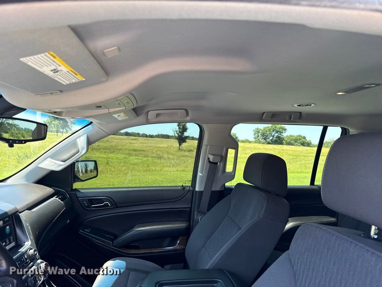 image for item ET6476 2018 Chevrolet Suburban SUV