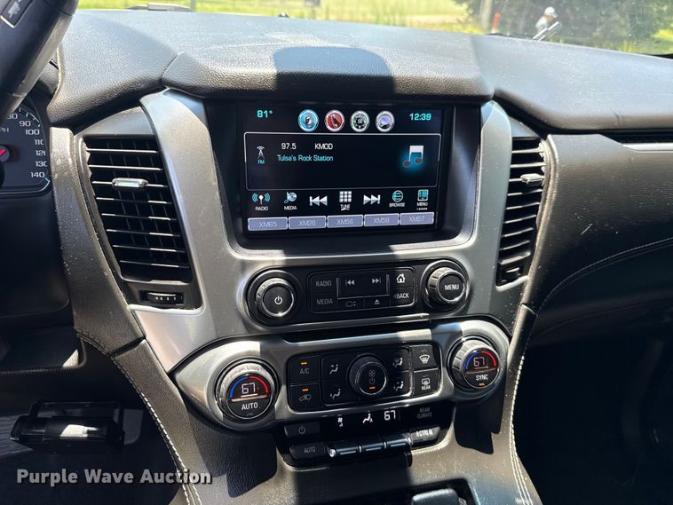 image for item ET6476 2018 Chevrolet Suburban SUV