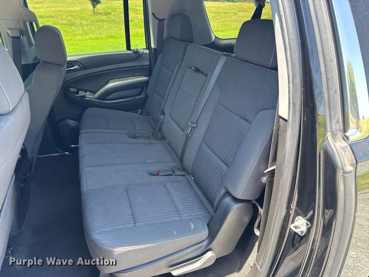 image for item ET6476 2018 Chevrolet Suburban SUV