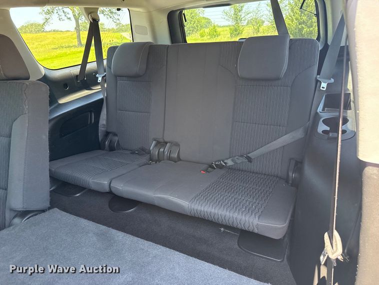 image for item ET6476 2018 Chevrolet Suburban SUV