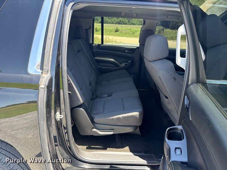 image for item ET6476 2018 Chevrolet Suburban SUV