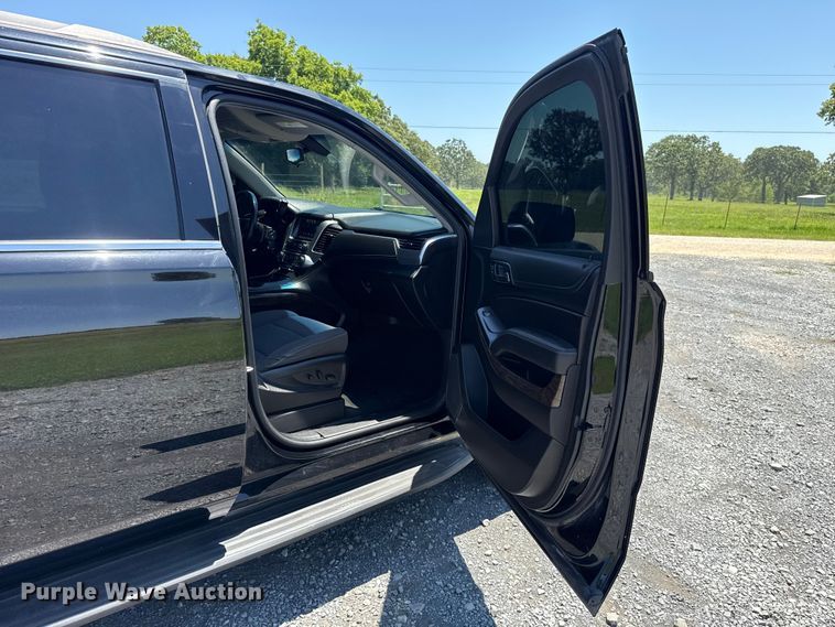 image for item ET6476 2018 Chevrolet Suburban SUV