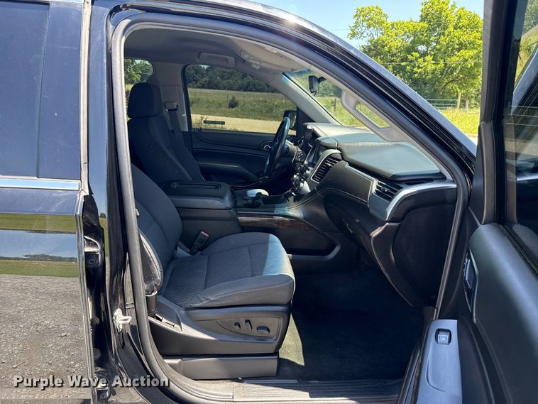 image for item ET6476 2018 Chevrolet Suburban SUV