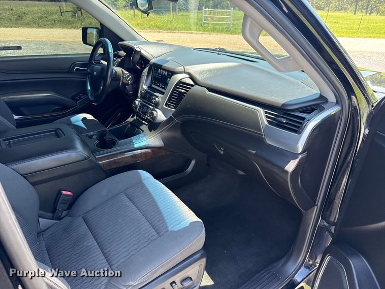 image for item ET6476 2018 Chevrolet Suburban SUV