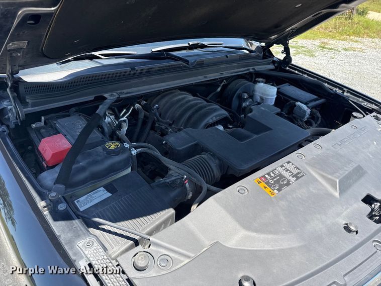 image for item ET6476 2018 Chevrolet Suburban SUV