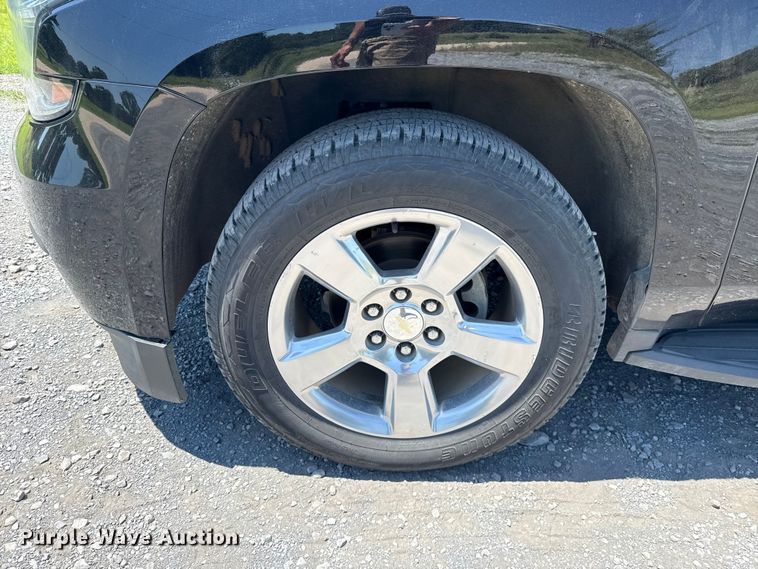 image for item ET6476 2018 Chevrolet Suburban SUV