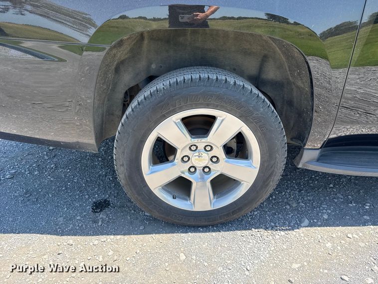 image for item ET6476 2018 Chevrolet Suburban SUV