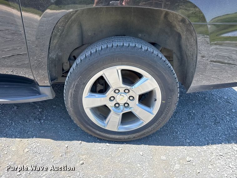 image for item ET6476 2018 Chevrolet Suburban SUV