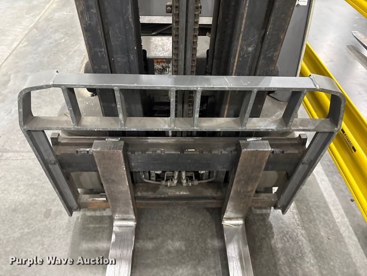 image for item EU0736 2017 Crown RC5545-45 forklift