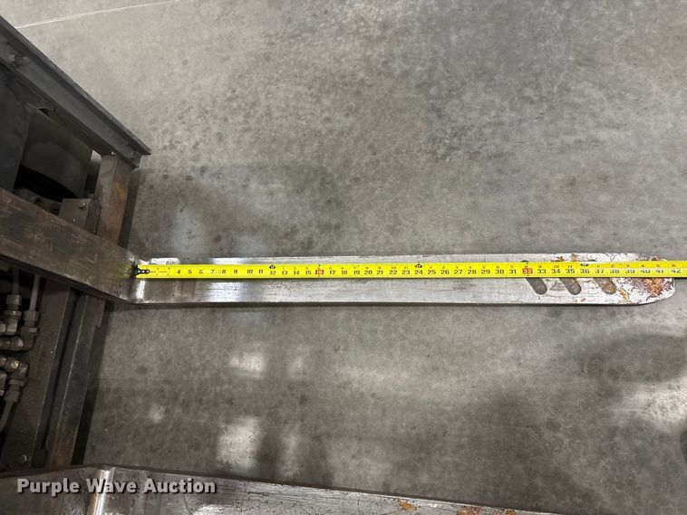 image for item EU0737 2017 Crown RC5545-45 forklift