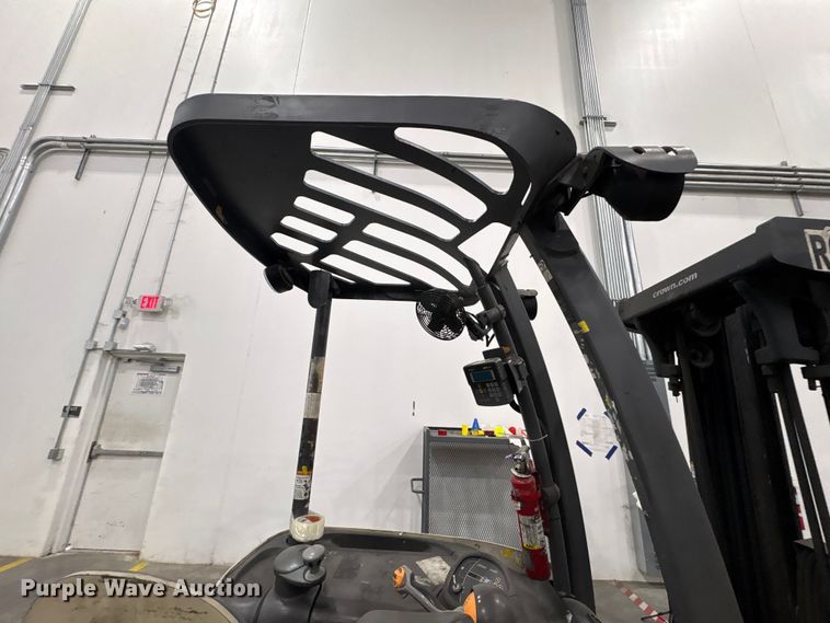 image for item EU0737 2017 Crown RC5545-45 forklift