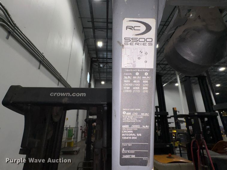 image for item EU0737 2017 Crown RC5545-45 forklift