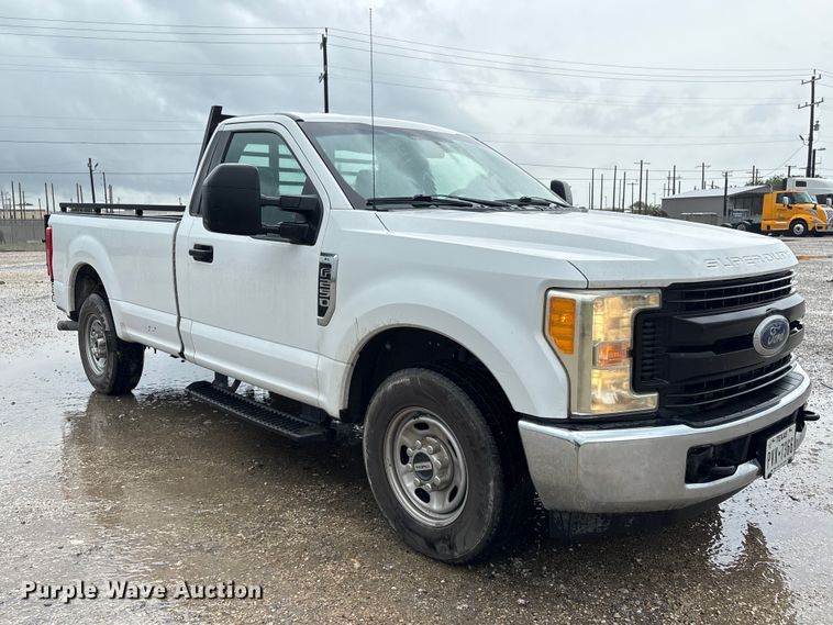 image for item EU0740 2017 Ford F250 Super Duty pickup truck