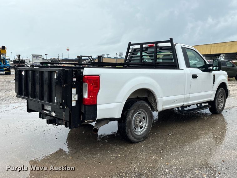 image for item EU0740 2017 Ford F250 Super Duty pickup truck