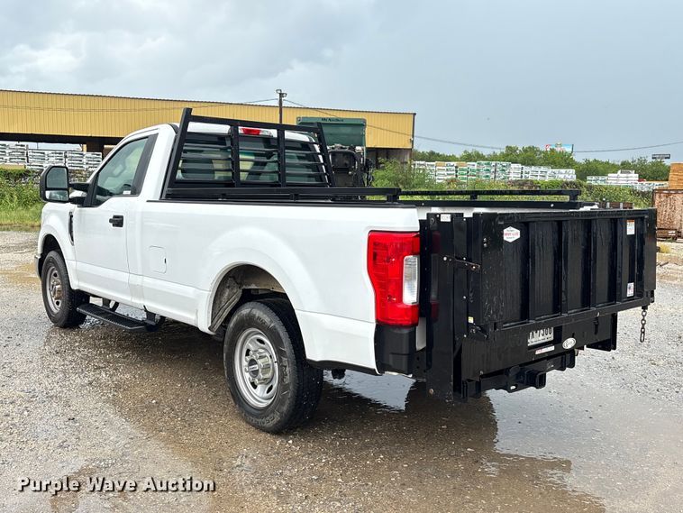 image for item EU0740 2017 Ford F250 Super Duty pickup truck