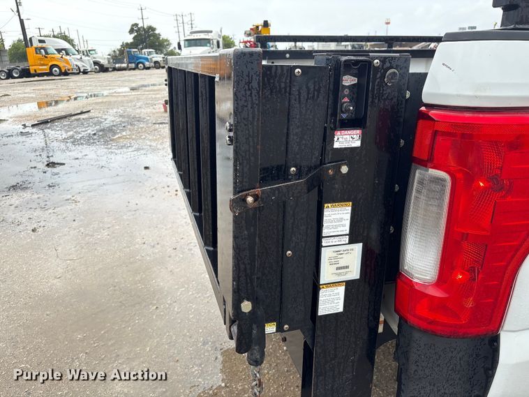image for item EU0740 2017 Ford F250 Super Duty pickup truck