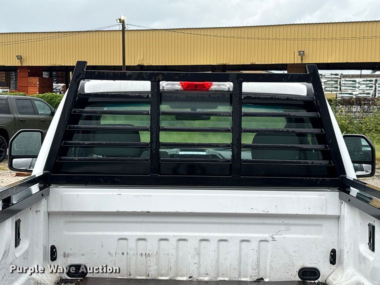 image for item EU0740 2017 Ford F250 Super Duty pickup truck