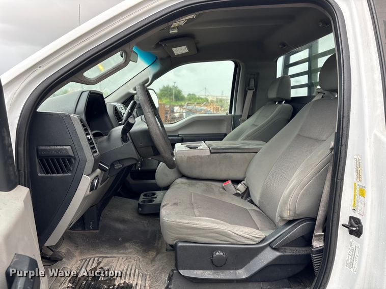 image for item EU0740 2017 Ford F250 Super Duty pickup truck