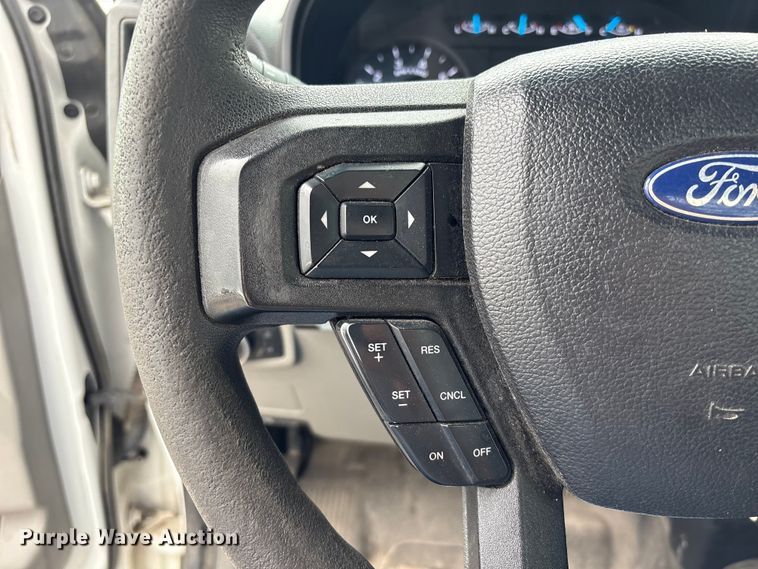 image for item EU0740 2017 Ford F250 Super Duty pickup truck