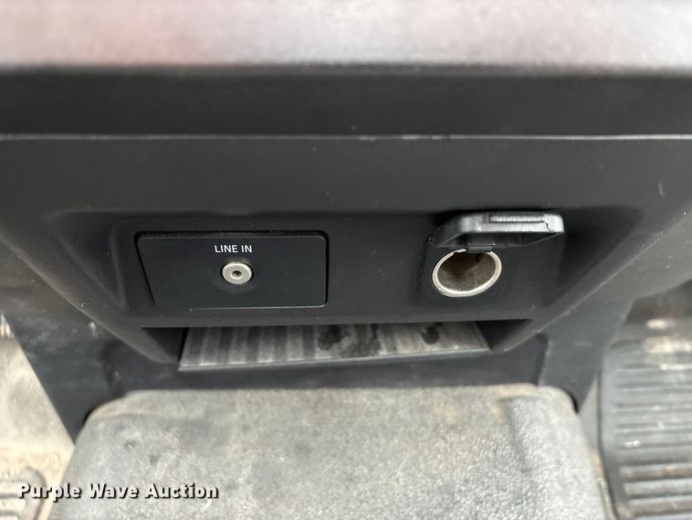 image for item EU0740 2017 Ford F250 Super Duty pickup truck