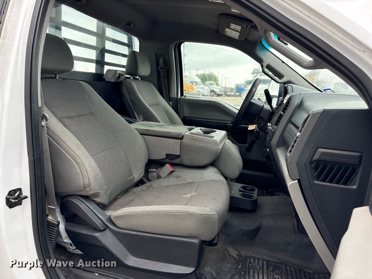 image for item EU0740 2017 Ford F250 Super Duty pickup truck