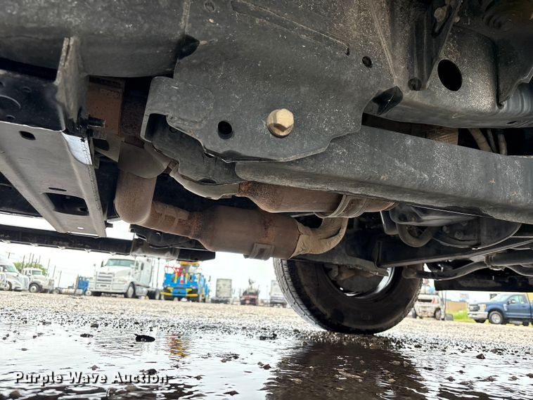image for item EU0740 2017 Ford F250 Super Duty pickup truck