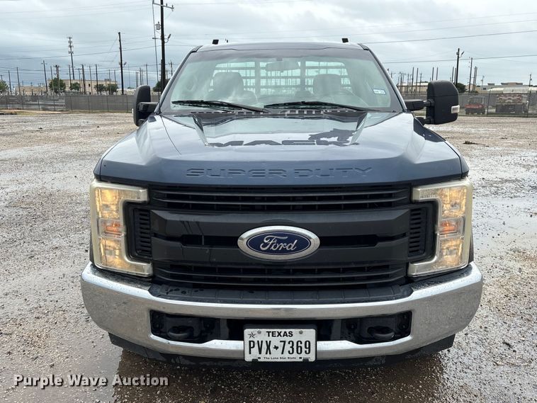 image for item EU0741 2017 Ford F250 Super Duty pickup truck