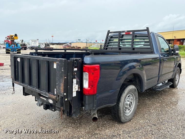 image for item EU0741 2017 Ford F250 Super Duty pickup truck