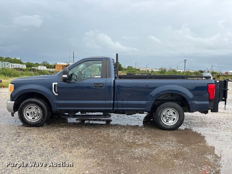 image for item EU0741 2017 Ford F250 Super Duty pickup truck