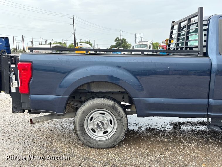 image for item EU0741 2017 Ford F250 Super Duty pickup truck