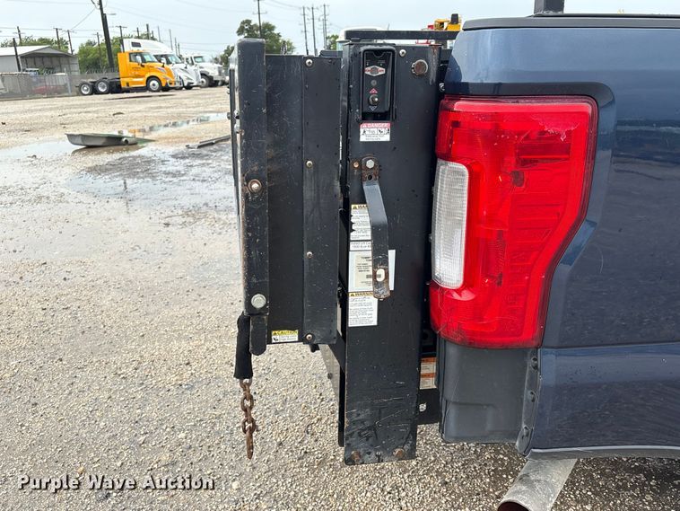 image for item EU0741 2017 Ford F250 Super Duty pickup truck