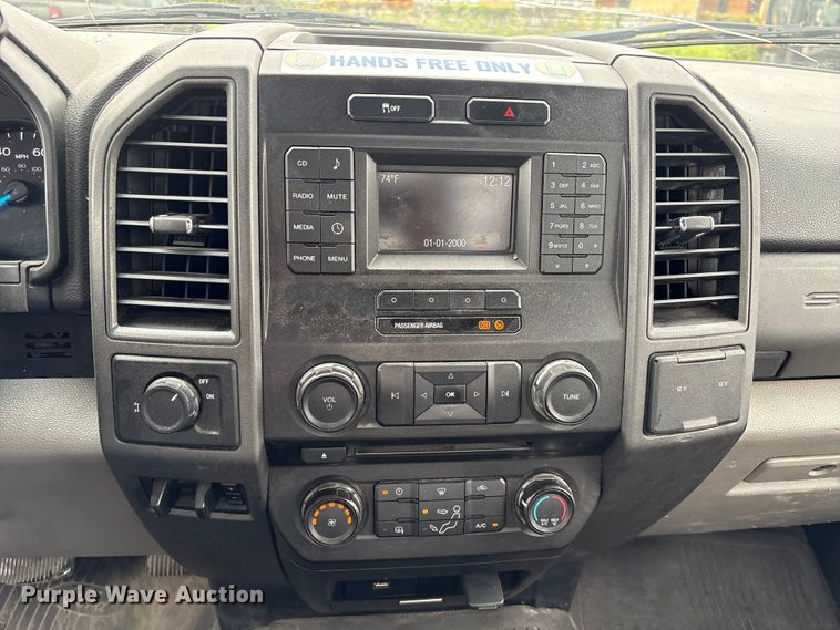 image for item EU0741 2017 Ford F250 Super Duty pickup truck