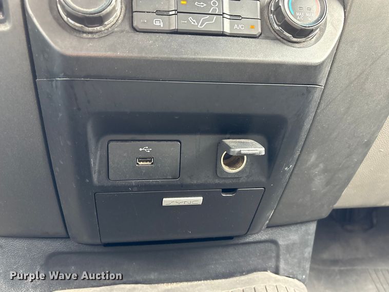 image for item EU0741 2017 Ford F250 Super Duty pickup truck