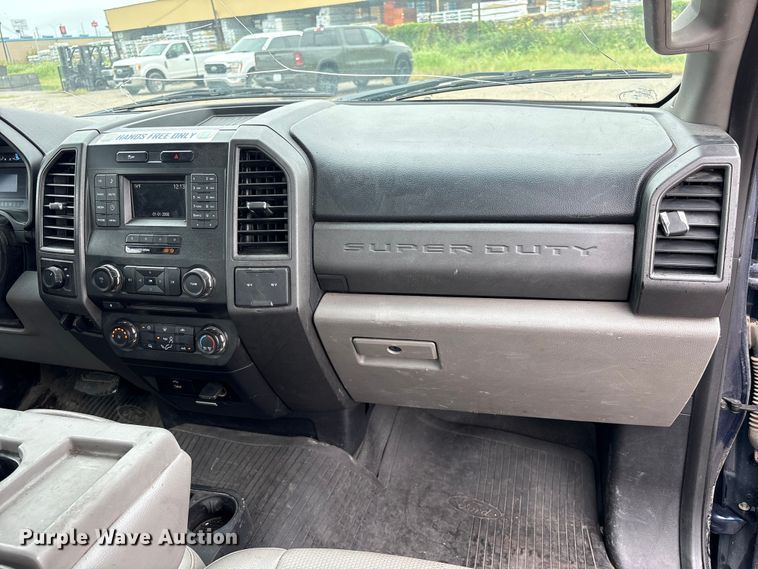 image for item EU0741 2017 Ford F250 Super Duty pickup truck