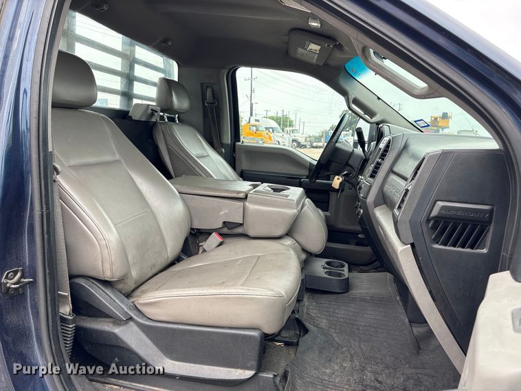 image for item EU0741 2017 Ford F250 Super Duty pickup truck
