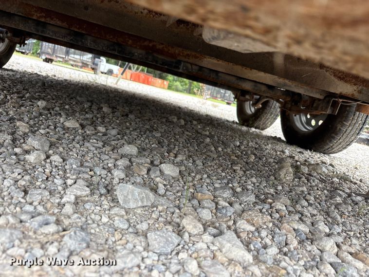 image for item EU5675 2018 East Texas refuse trailer